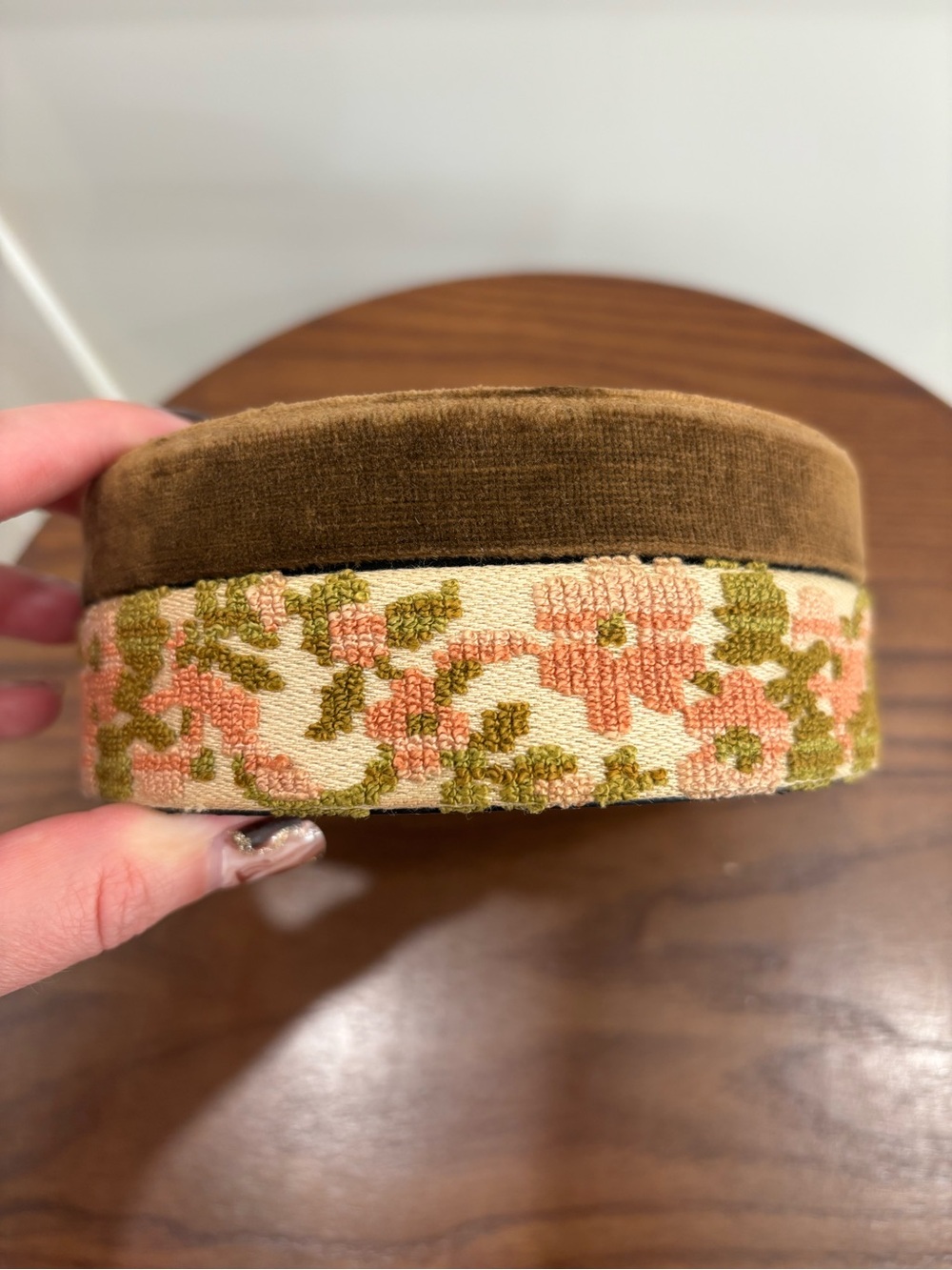 Velvet and Embroidered Floral box in Brown and Pink
